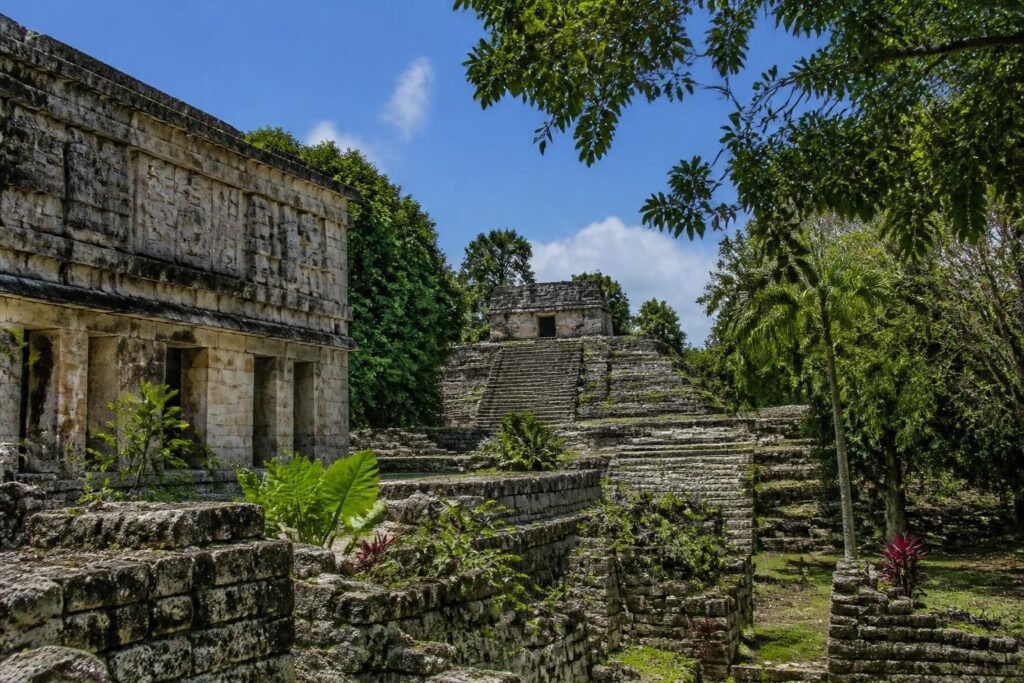 explorez les ruines mayas de cozumel et vivez une aventure authentique au cœur de la civilisation ancienne, entre mystères et découvertes historiques.