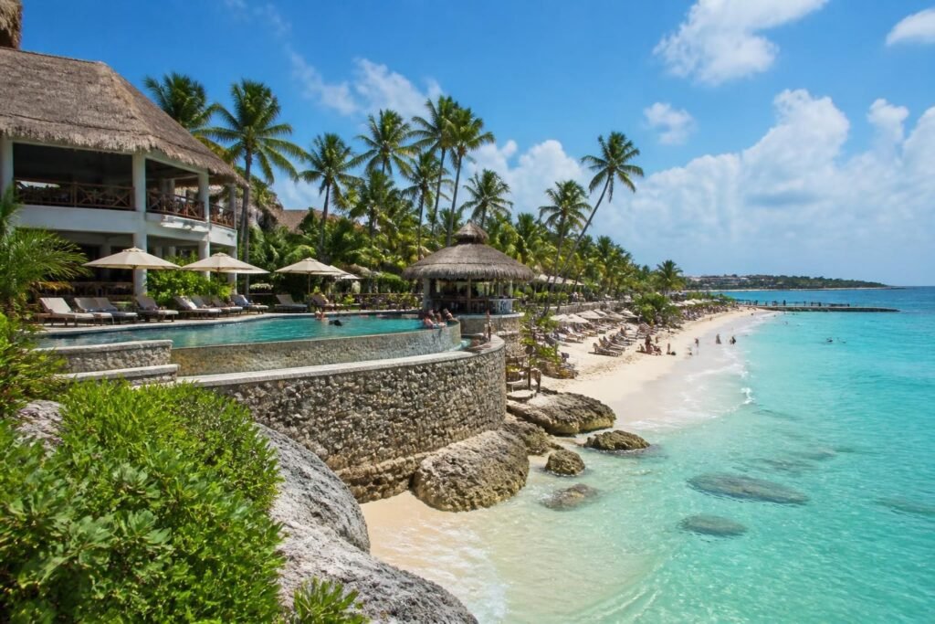 découvrez notre resort tout inclus à cozumel et profitez de vacances inoubliables dans un véritable paradis tropical. plages de rêve, activités variées et services exclusifs vous attendent.