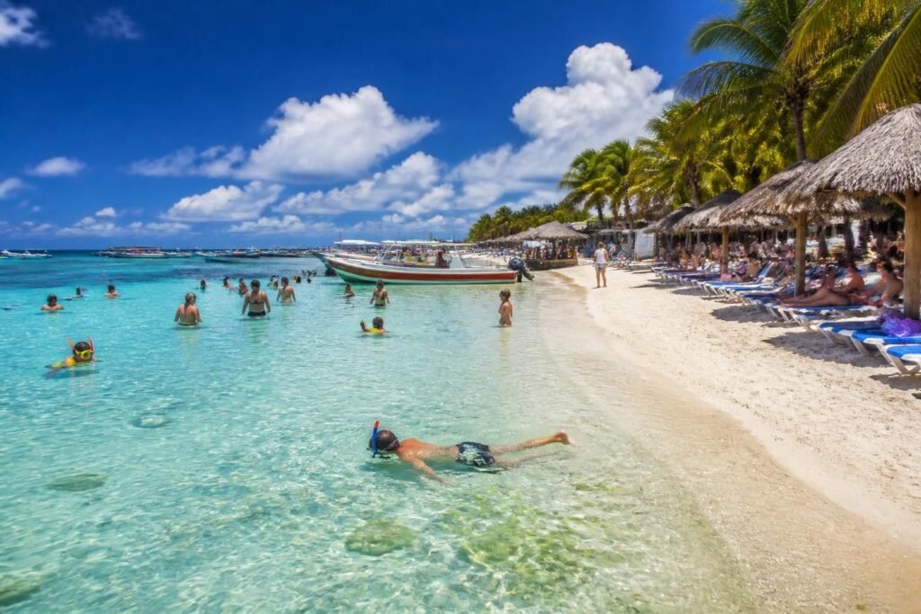 découvrez la haute saison à cozumel et profitez pleinement de votre séjour avec des plages paradisiaques, des activités passionnantes et une ambiance festive.